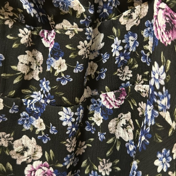 City Chic Floral Faux Wrap dress - Picture 4 of 7